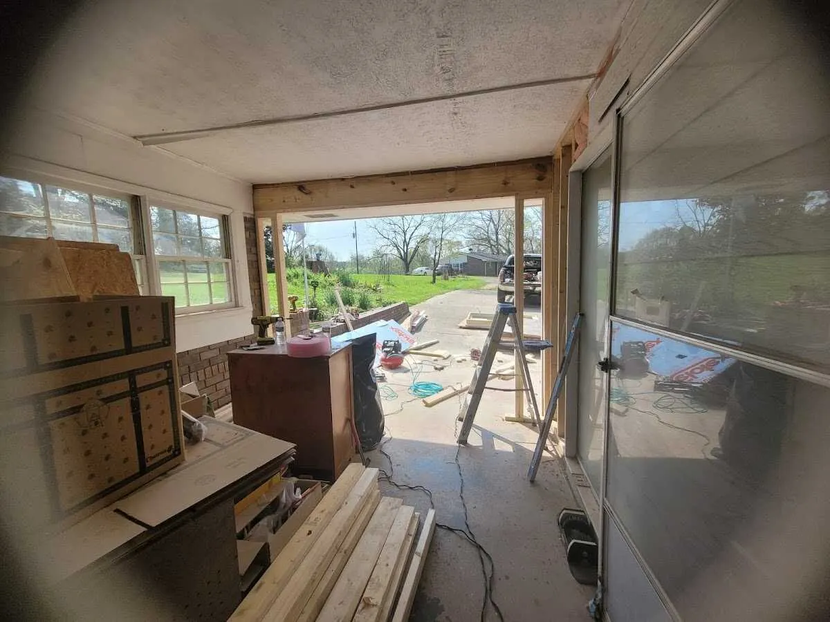 Air movers and dehumidifier for Drying & Dehumidification in Roxborough Park